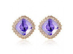 璀璨風(fēng)尚，批發(fā)直銷 揭秘淘寶熱銷方形奧地利水晶耳釘?shù)拿腊l(fā)飾品商機(jī)