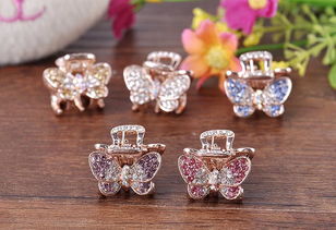 精美多色彩發(fā)夾飾品廠家直銷怪手夾鑲鉆發(fā)夾批發(fā)——尤娜絲飾品，義烏國(guó)際商貿(mào)城一區(qū)，義烏購(gòu)平臺(tái)，美發(fā)飾品銷售新亮點(diǎn)